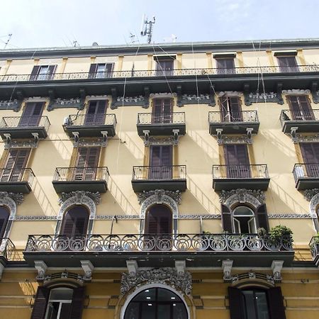 B&B La Rosa Dei Venti Napoli Bagian luar foto