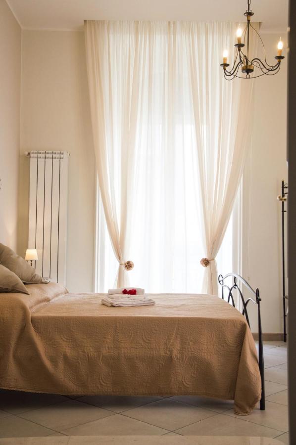 B&B La Rosa Dei Venti Napoli Bagian luar foto