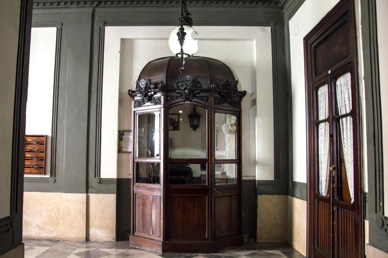 B&B La Rosa Dei Venti Napoli Bagian luar foto