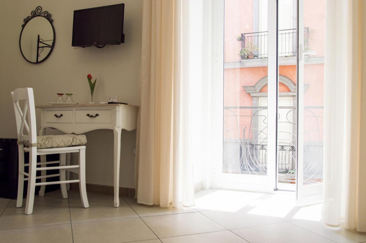 B&B La Rosa Dei Venti Napoli Bagian luar foto