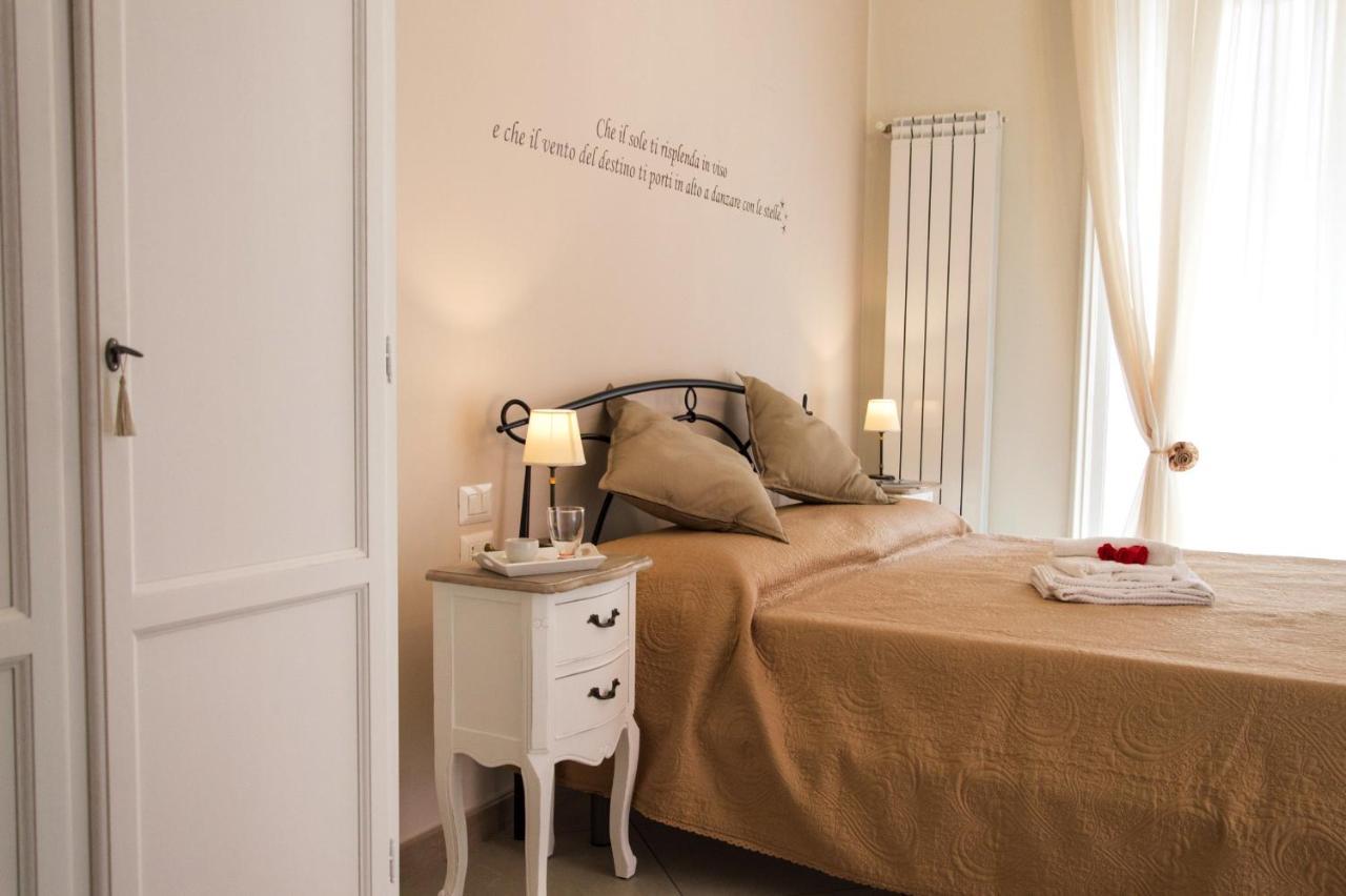 B&B La Rosa Dei Venti Napoli Bagian luar foto
