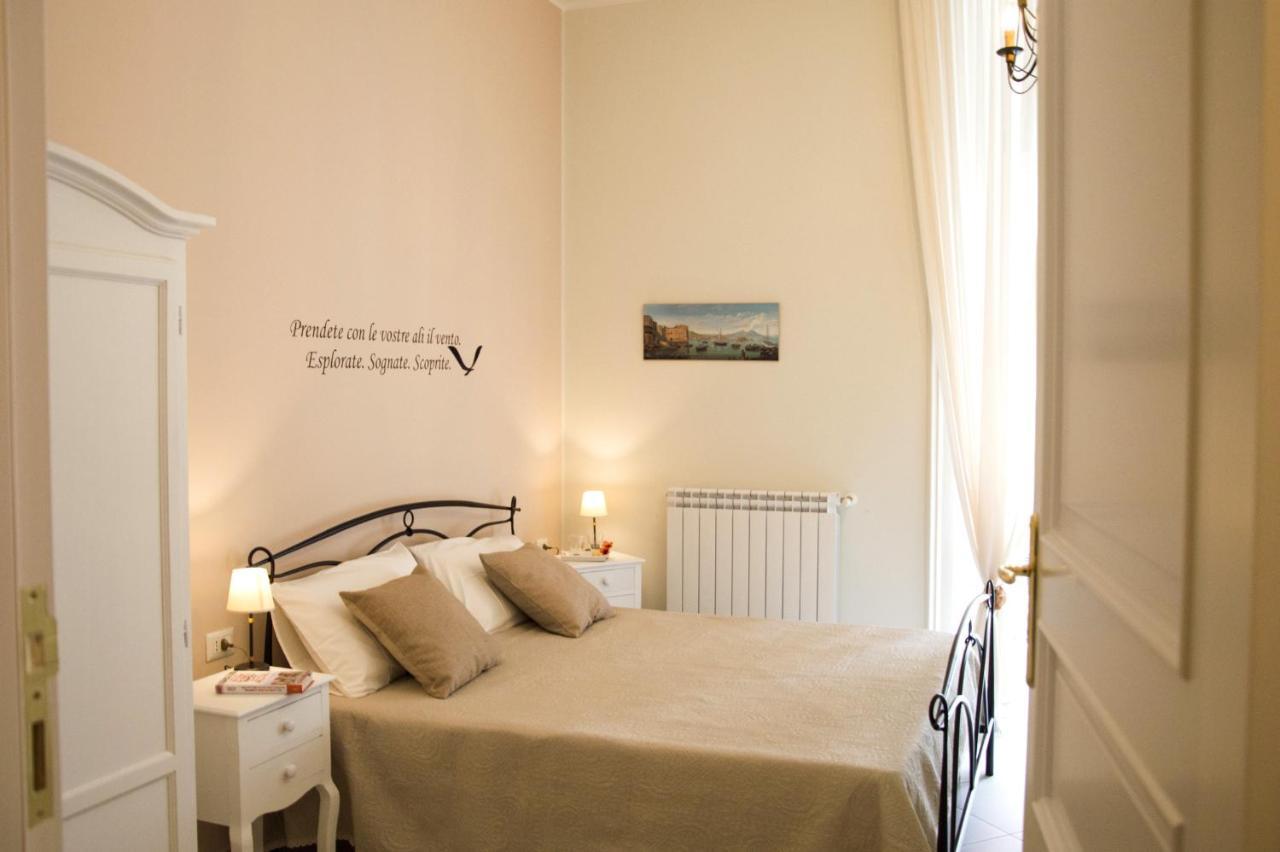 B&B La Rosa Dei Venti Napoli Bagian luar foto