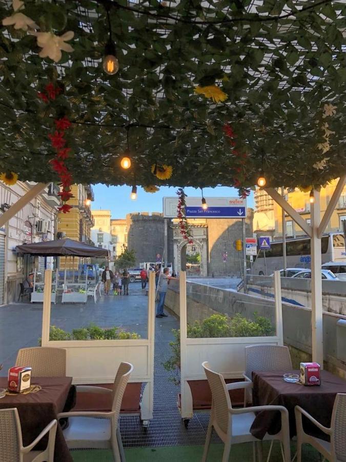 B&B La Rosa Dei Venti Napoli Bagian luar foto